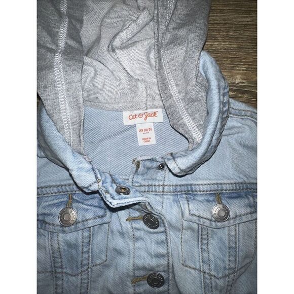 Girls' Hooded Jean Jacket - Cat & Jack Light Wash Blue Size XS(4/5). NWT. O - Picture 5 of 7